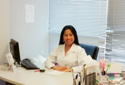 Dra. Farah Novoa – Dermatóloga